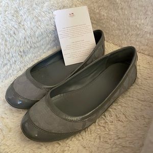 Coach flats
